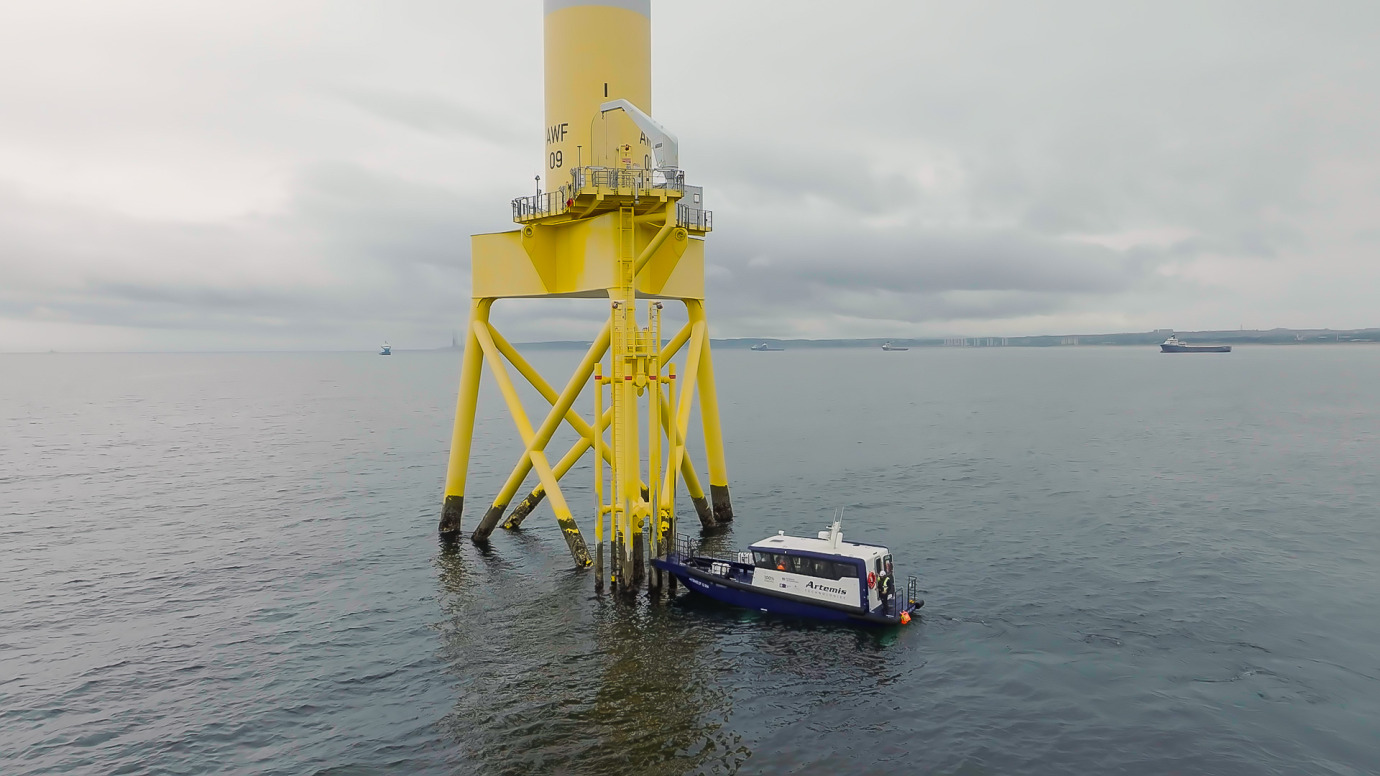 Electric foiling CTV demonstration by Artemis